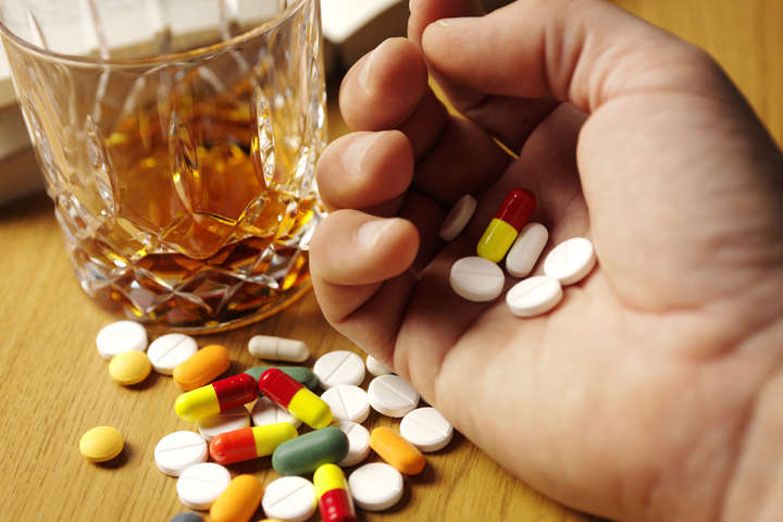 алкоголь і таблетки