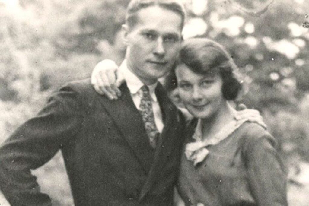 Олена Теліга з чоловіком