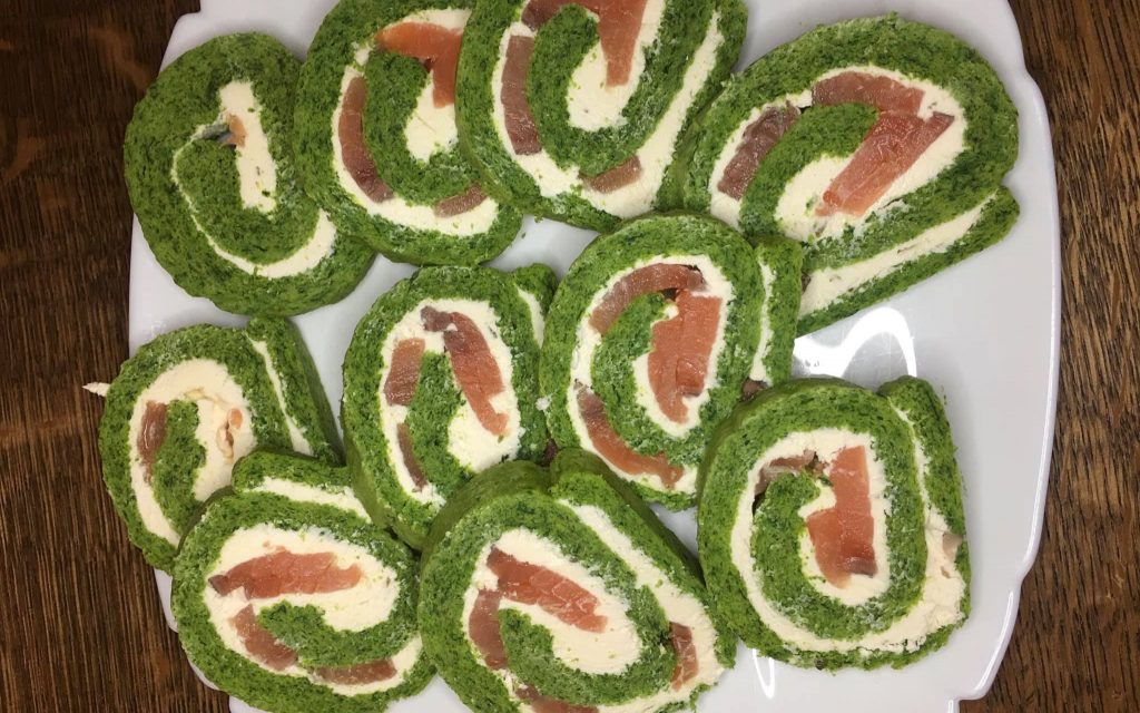 шпинатний рулет