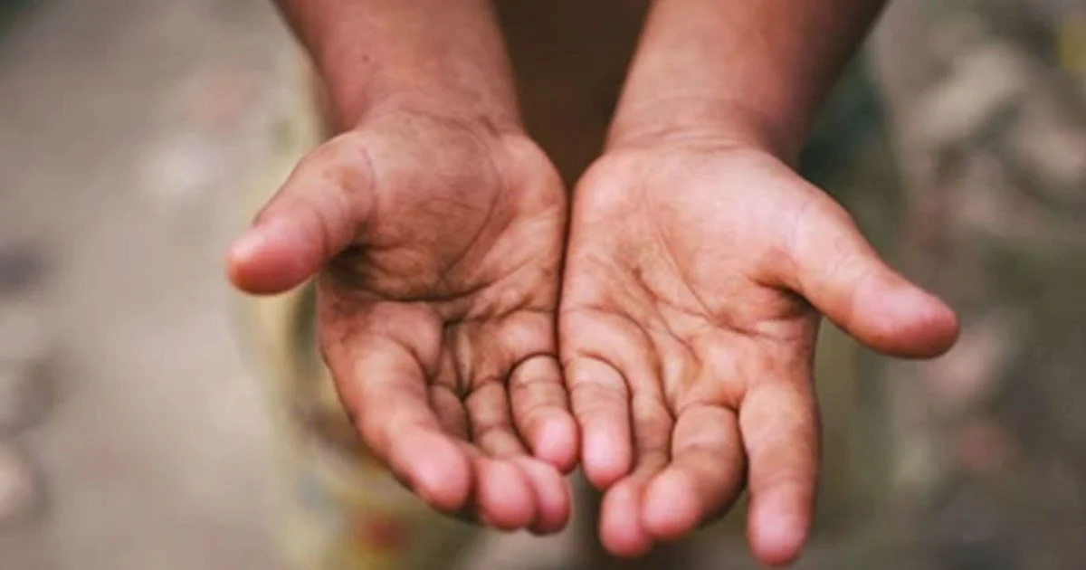 дитина просить гроші