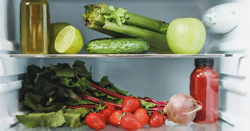 Продукти в холодильнику